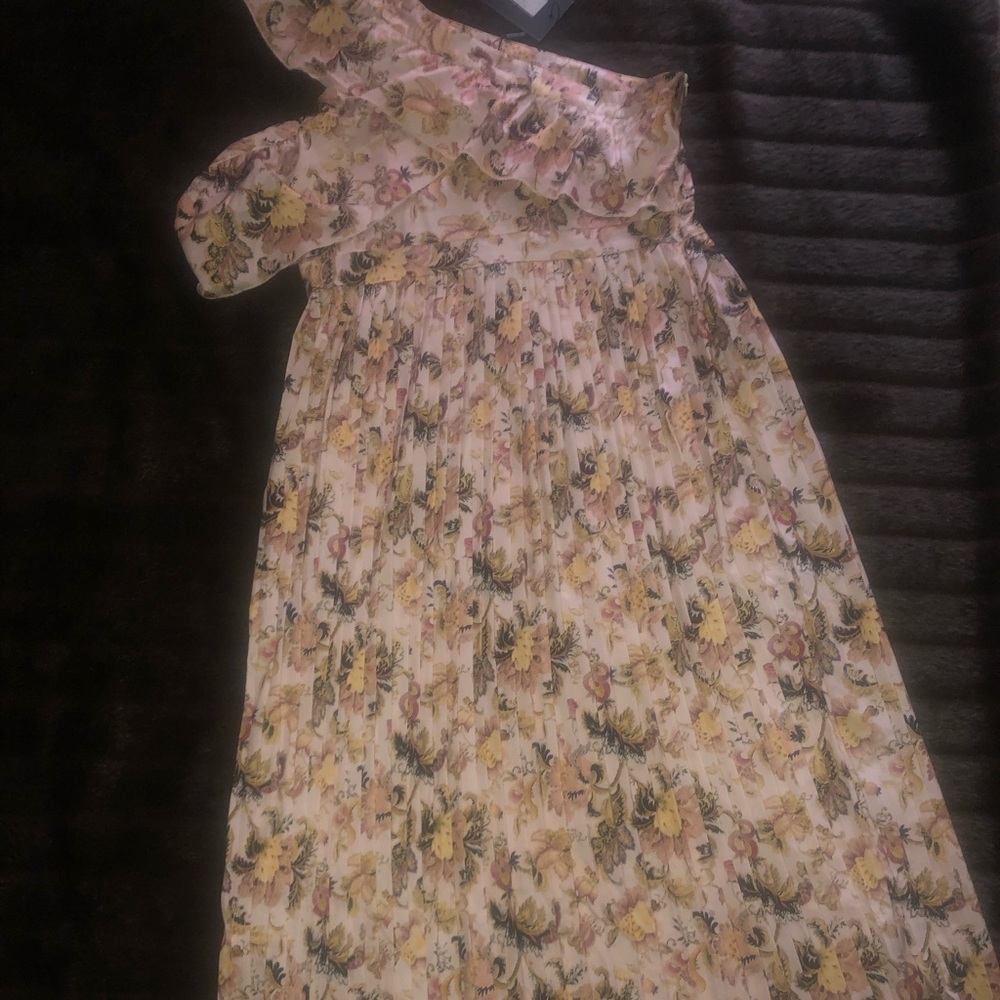 VERY CLASSY PLEATED FLORAL DRESS - Picture 3 of 3